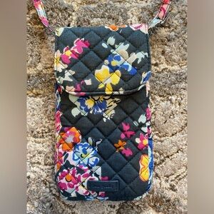 Vera Bradley Pretty Posies Carson Cellphone Crossbody Small Blue Floral‎